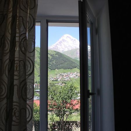 Inga Guest House Stepantsminda Exterior foto