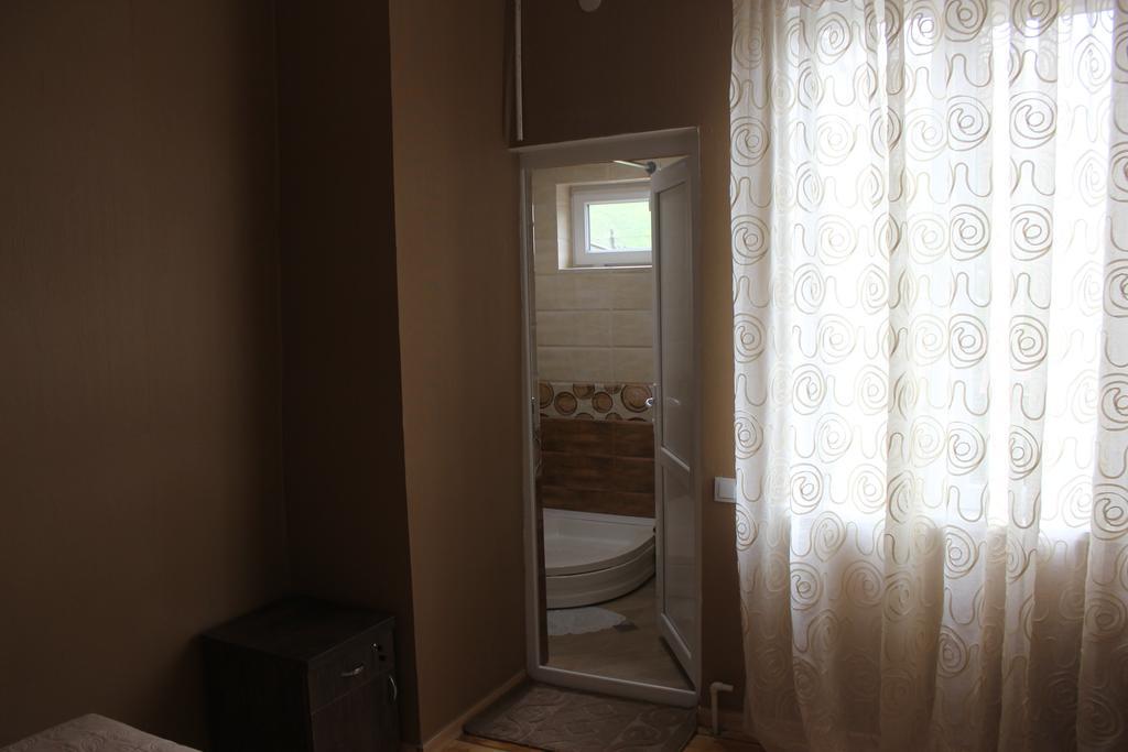 Inga Guest House Stepantsminda Exterior foto